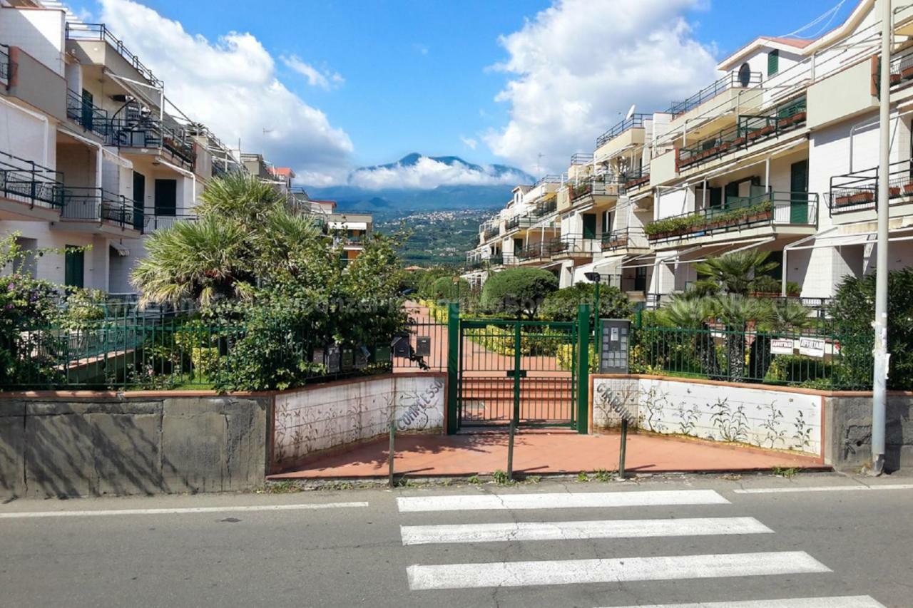 Stella Marina Apartman Mascali Kültér fotó