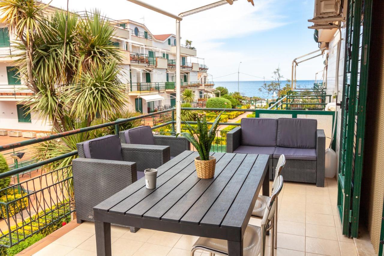 Stella Marina Apartman Mascali Kültér fotó