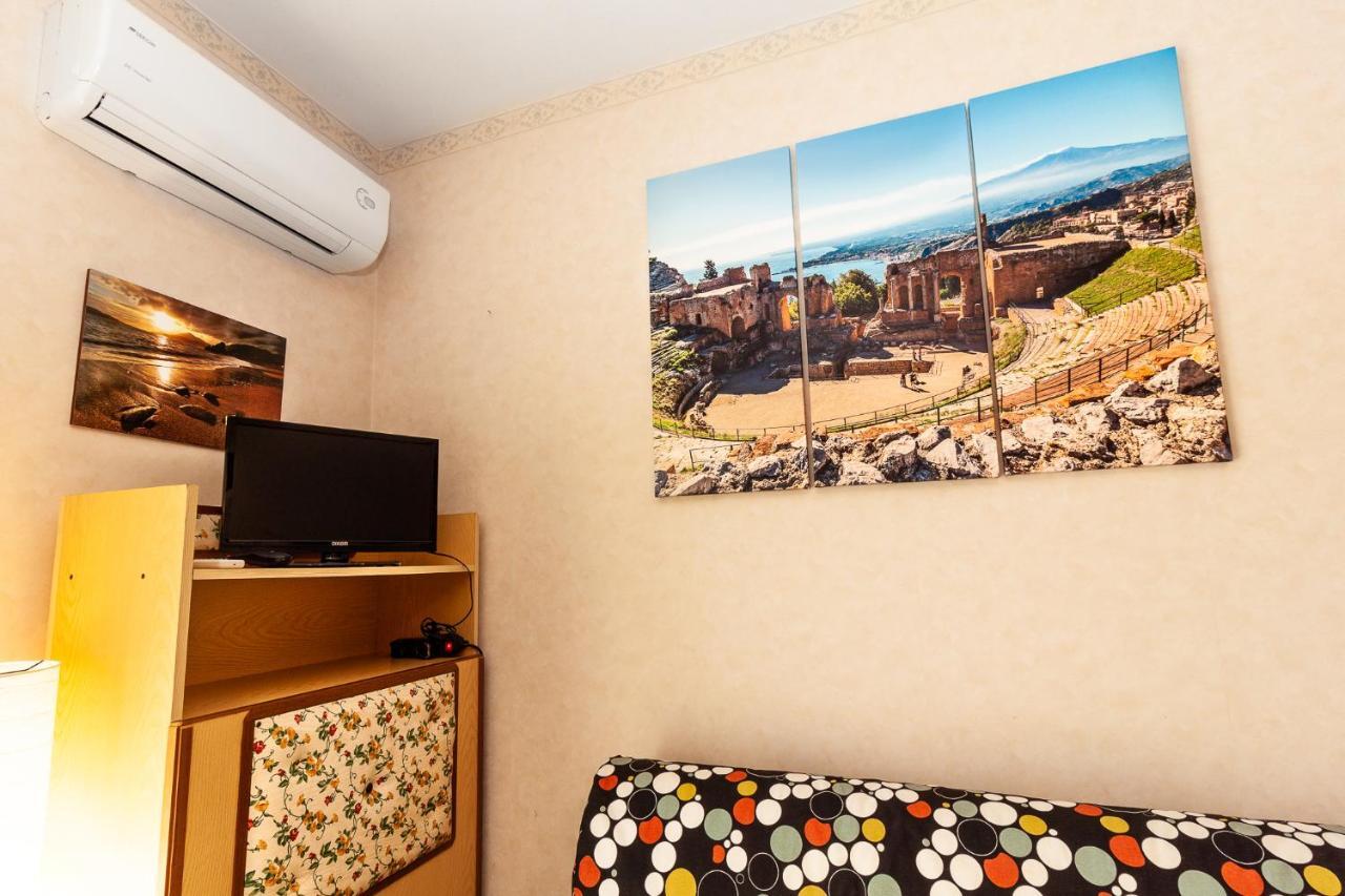 Stella Marina Apartman Mascali Kültér fotó